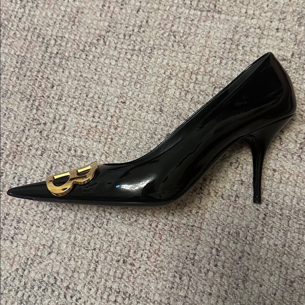 Balenciaga Black Heels with Gold BB logo - Picture 8 of 8